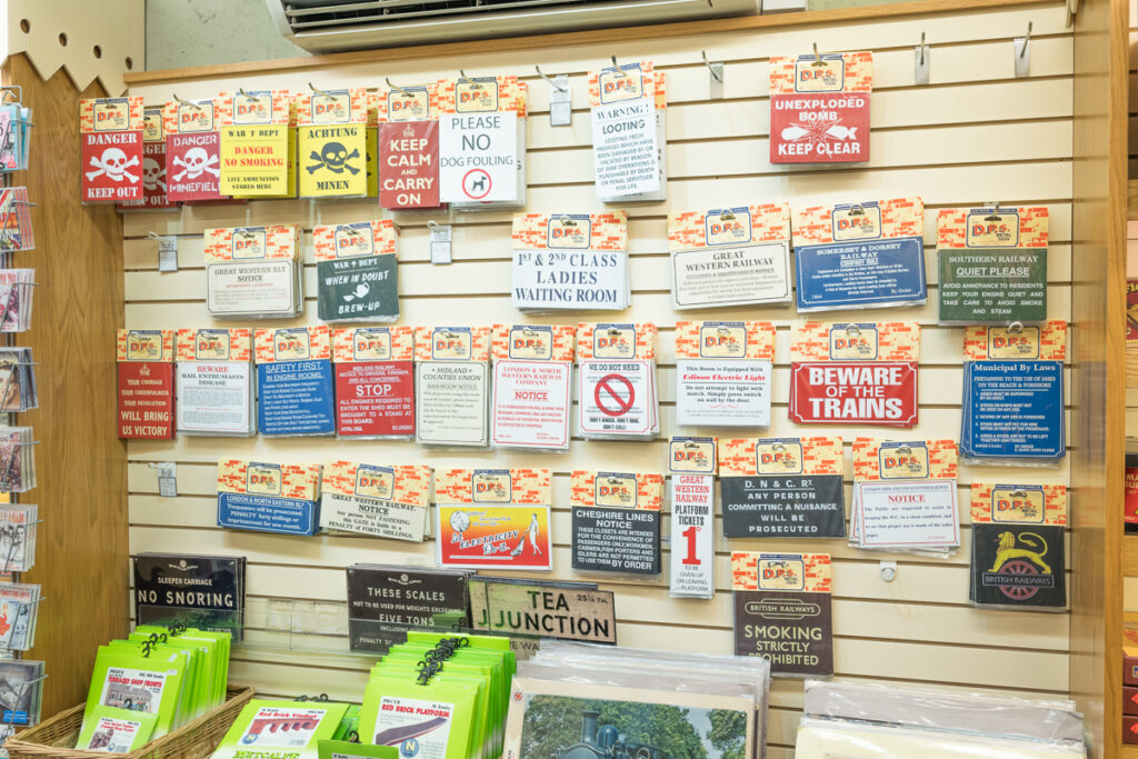 Signage & Wall Art